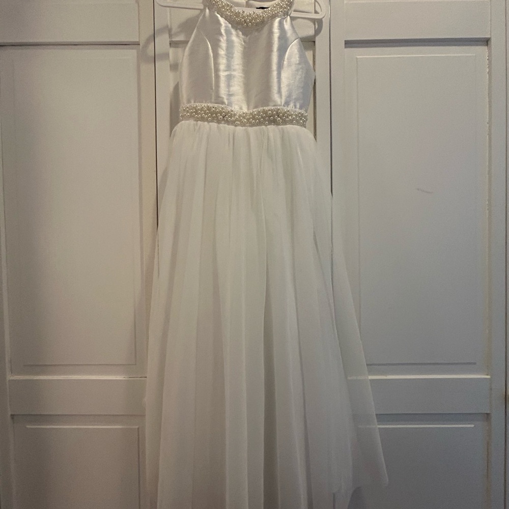 Xtraordinary White Pearl-Trim Halter Tulle Formal Dress for Girls